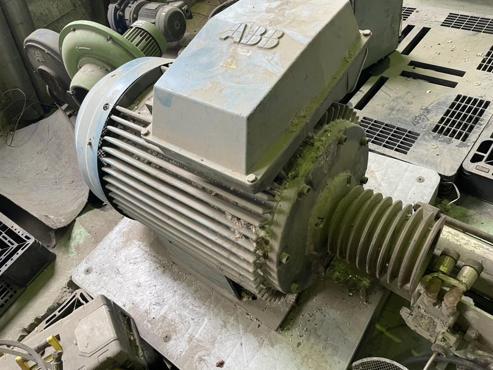 【中古】ABB製モーターの詳細画像|3枚目