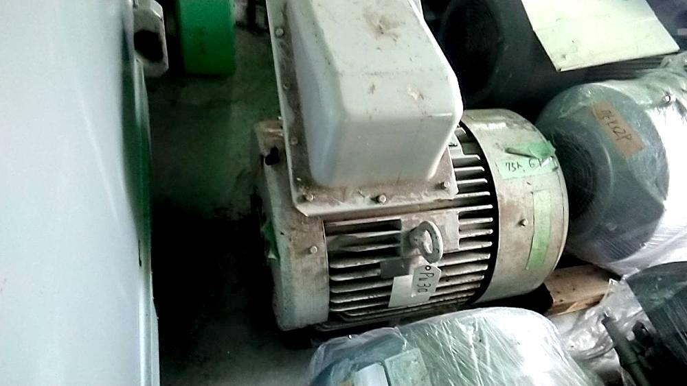 【中古】東芝三菱電機産業システム製モーターのサムネイル